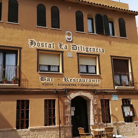 Hostal Restaurante La Diligencia Cunit Bagian luar foto